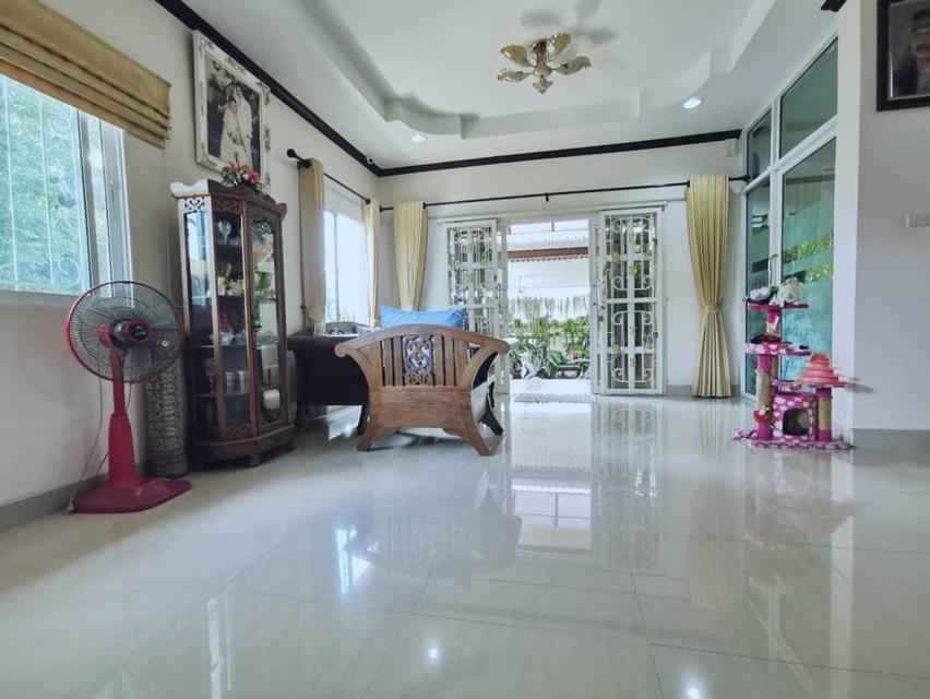 4 ห้อง 3 ห้องน้ำ 2 ห้องครัว 1 ห้องอเนกประสงค์ 4