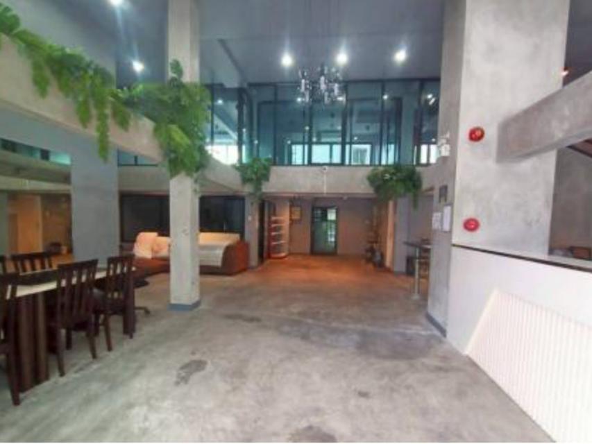 ขายด่วน อาคารพาณิชย์ 3 คูหาติดถ.รามอินทรา ปากซอย 1 ใกล้ Interchange เขียวชมพู,เซ็นทรัล ตีทะลุพื้นที่กว้าง พร้อมใช้ เหมาะ 5