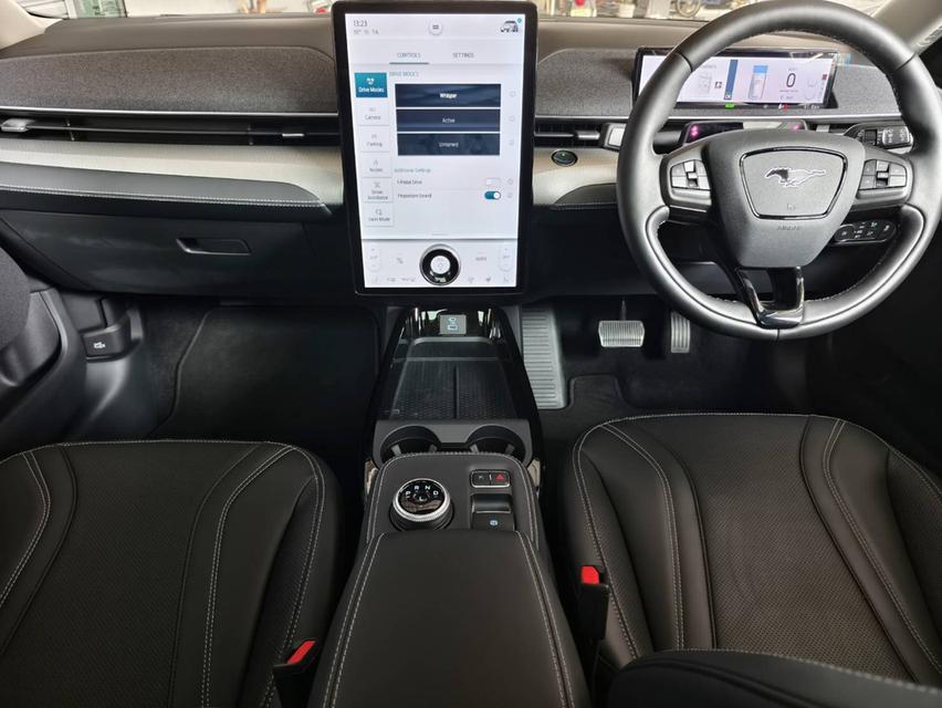 รถเข้าใหม่! Ford Mustang Mach-E Premium SUV ป้ายแดง 6