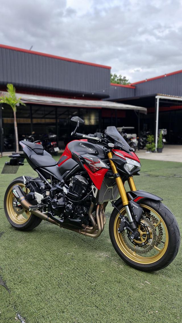 Kawasaki Z 900. SE REFINED