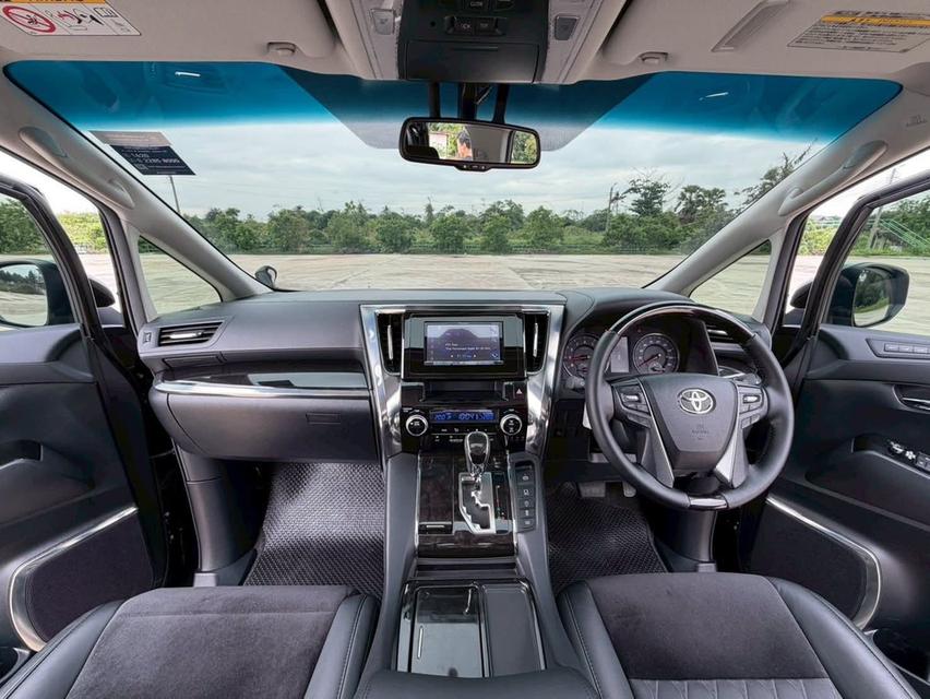 รถยนต์ Toyota.        5