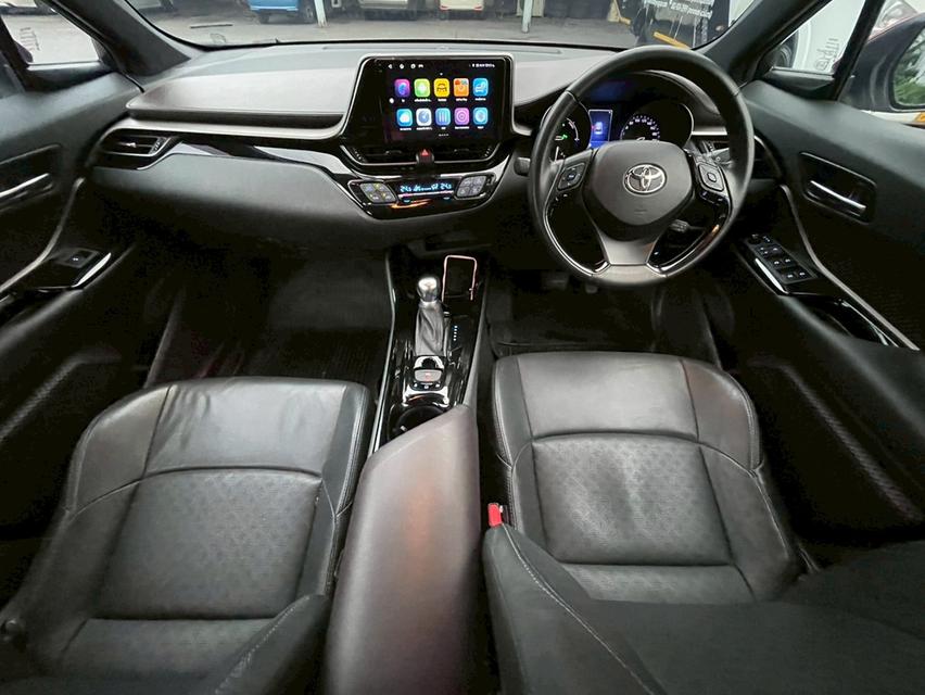 Toyota C-HR Hybrid  Y19 Wagon 4dr 1.8 HI HV  CVT FWD top  1.8 (Hybrid) สีขาว ออโต้  18