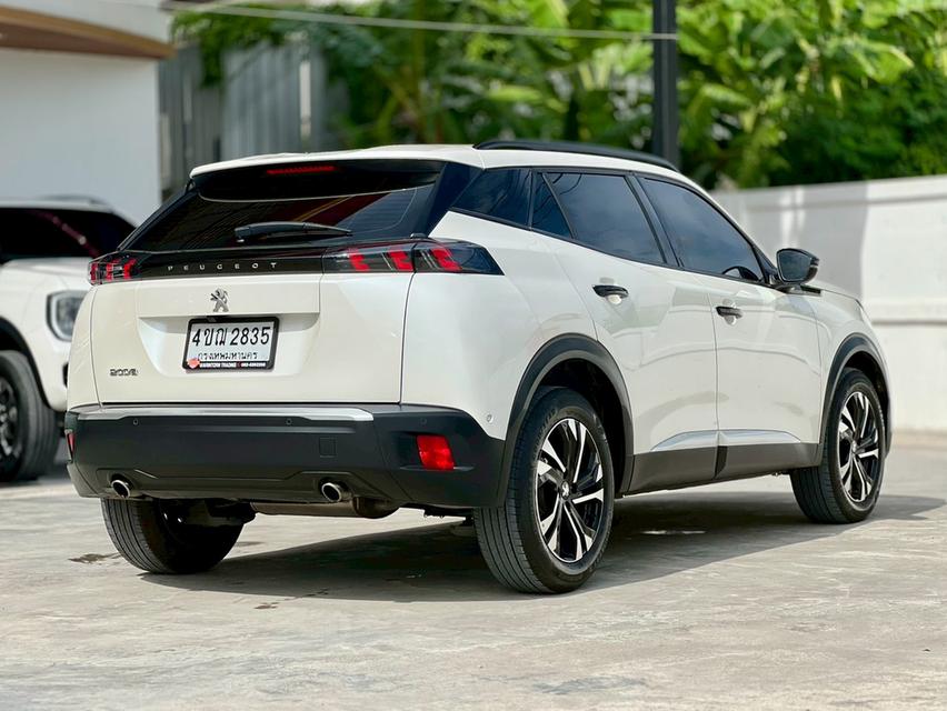 ปี 2023 PEUGEOT 2008, 1.2 ALLURE โฉม ปี21-ปัจจุบัน สีขาว เกียร์ออโต้ ไมล์แท้ 42,096 km. ประวัติศูนย์ครบ 5