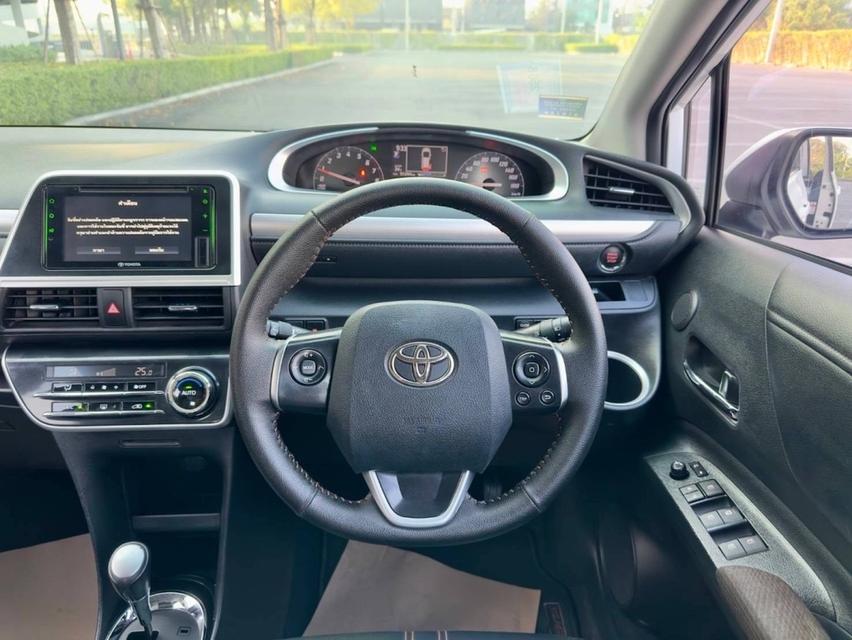 รหัส QT7386 TOYOTA SIENTA 1.5 V เกียร์ Auto สีขาว ปี 2020 จด 2020 แท้  12