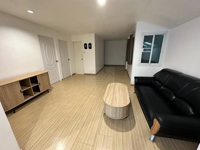 ให้เช่า บ้านชั้นเดียว หมู่บ้านสัมมากร รามคำแหง112 ซอยเมน บ้านรีโนเวทใหม่ การเดินทางสะดวก ของกินสะดวก มีร้านอาหาร ร้านค้ามากมายในหมู่บ้าน 5