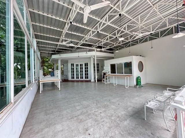 ให้เช่าร้านอาหาร พื้นที่150 ตร.ม. ซอยโยธินพัฒนา 3 ใกล้เซ็นทรัล อีสต์วิลล์ ถนนเลียบทางด่วน เอกมัย-รามอินทรา ทำเลดี  3