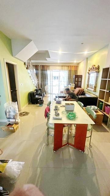 บ้านกลางเมือง 3 ชั้น นานาชาติสิงคโปร์ 700 ม พระราม9 3 แอร์ จัดเต็มเฟอร์ หรูหรา เหม่งจ๋าย 4นอน ประชาอุทิศ เดอะซีน ทาวน์ อ 8