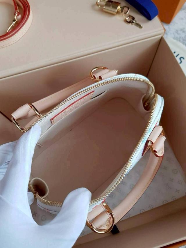 LV x TM ALMA BB ✅ (12,500฿)🔥 size : 17.5 x 11.5 x 23.5 cm