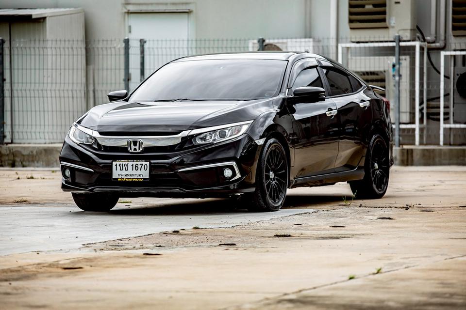 Honda Civic FC 1.8EL ปี 2021 สีดำ มือเดียวป้ายแดง