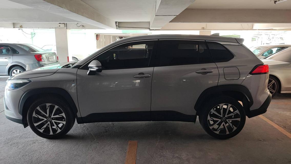 รถบ้าน Toyota Cross HEV Premium (รอง TOP) ปี 22 ไมล์น้อย เจ้าของขายเอง เลขไมล์ 13,405 มีกล้องหน้าหลัง ติดจากศูนย์ รูปที่ 5
