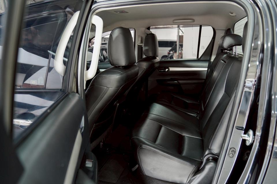 TOYOTA HILUX REVO 2.4 MID PRERUNNER DOUBLECAB MT ปี 2020 จด 2021  16