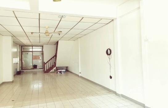 ให้เช่าตึกแถวหัวมุม 2 ชั้น หมู่บ้านสินธานี รีโนเวทแล้ว นวมินทร์ 93 บึงกุ่ม กรุงเทพฯ ถูกสุดในย่านนี้ 2