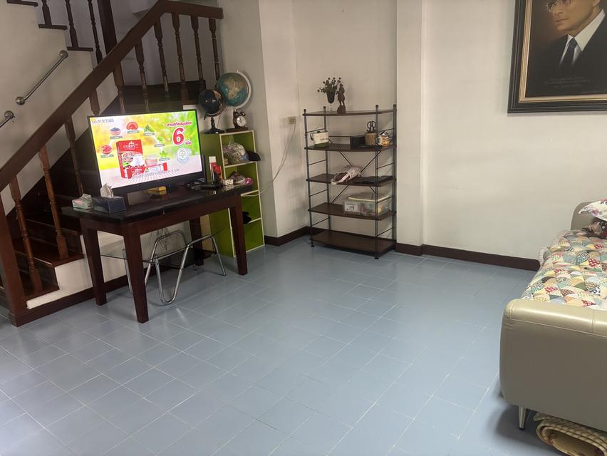 ขายบ้านทาวน์เฮ้าส์3ชั้นหลังมุม 2.65 ล้านบาท 8