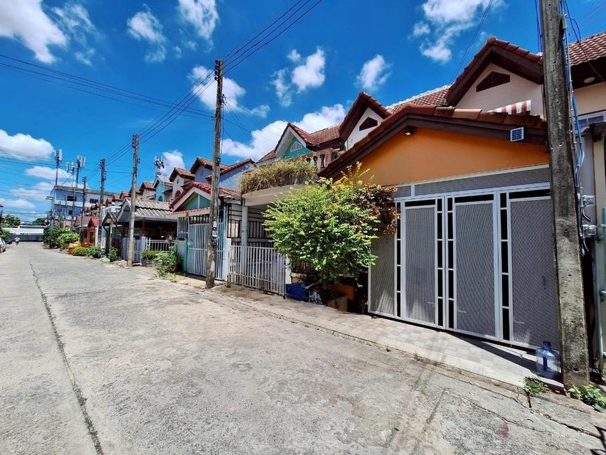หมู่บ้านทิวสนวิลล่า ธัญบุรี คลอง 3 ถนนรังสิต-นครนายก ต.บึงยี่โถ อ.ธัญบุรี จ.ปทุมธานี