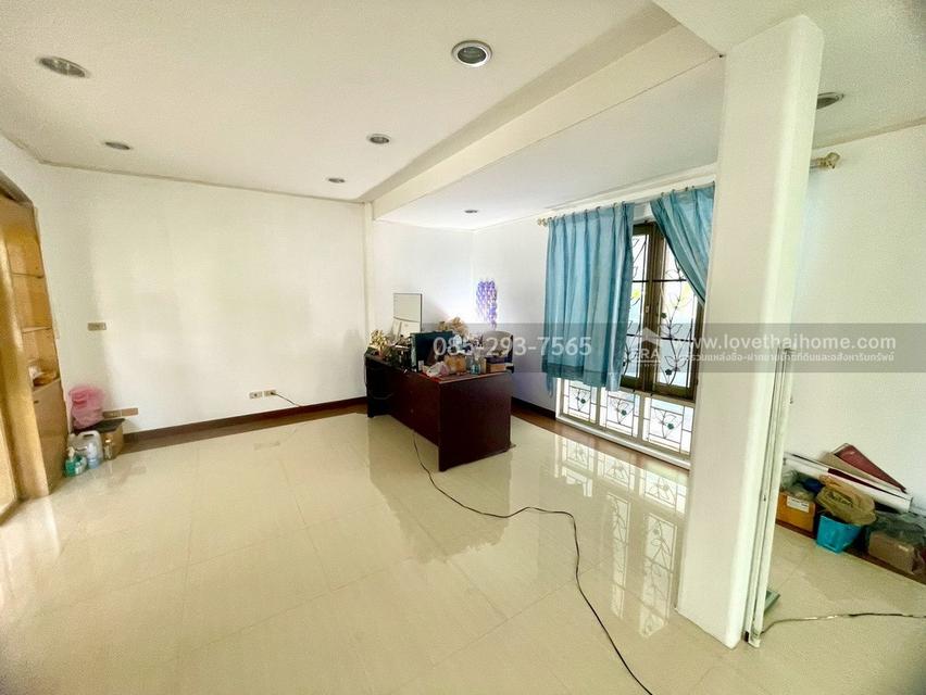 ขายบ้านเดี่ยว 2 ชั้น หมู่บ้านลัดดารมย์ ไทรม้า รัตนาธิเบศร์ บ้านหลังมุม พื้นที่ 89 ตารางวา ขาย 10.8 ล้านบาท โครงการใหญ่ ติด MRT สถานีไทรม้า 4