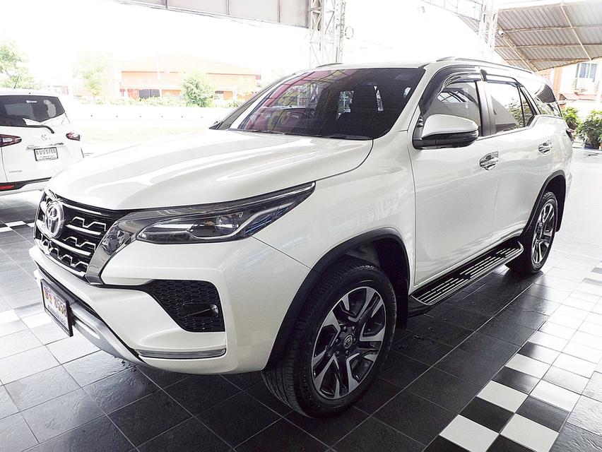 รหัสรถ KCY8558 TOYOTA FORTUNER 2.4V AUTO 4WD ปี 2021