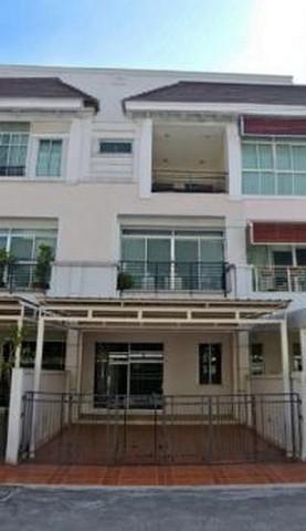 PB5792 ให้เช่าทาวน์โฮม 3 ชั้น โครงการ บ้านกลางเมือง เออร์บาเนี่ยน พระราม9-วงแหวน 1