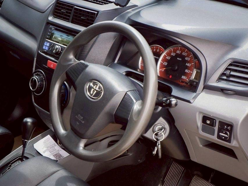 รหัสรถ QT5460 Toyota Avanza 1.5 E เกียร์ Auto สีบอร์นเทา ปี 2014 13