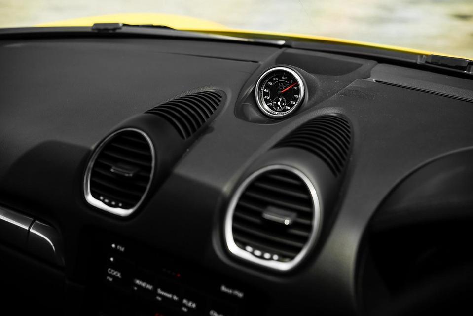 Porsche 718 Cayman ปี 2018 สี Racing Yellow รูปที่ 12