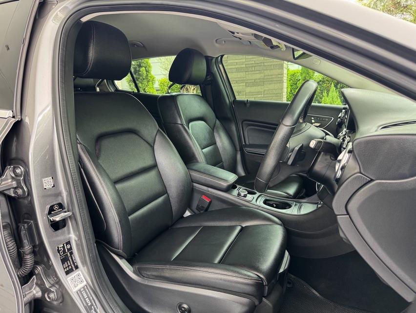 รหัสรถ AVA3003 ✨Mercedes Benz GLA200 Urban ปี 2019 W156 Facelift 11
