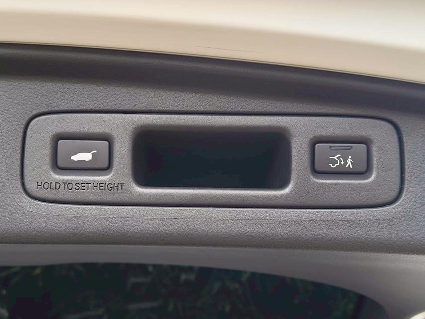 รหัสรถ KP53 CRV e:HEV 2.0 ES ตัว Top สุด Sunroof สีขาว โฉม MNC  8