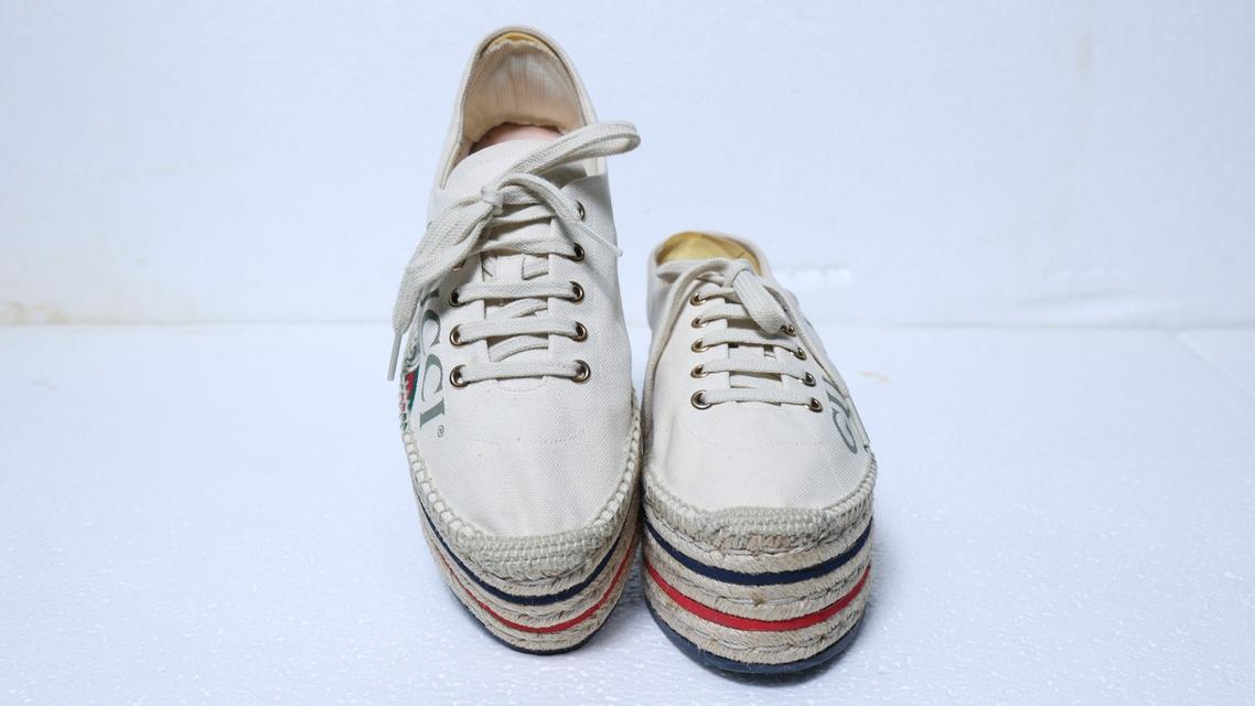 รองเท้า Roger Vivier s.40 สภาพด้วยมาก รูปที่ 3