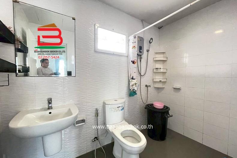 ทาวน์โฮม หมู่บ้านพฤกษา 116 (ใกล้มหาลัยเทคโนโลยีราชมงคลธัญบุรี) เนื้อที่ 17.4 ตรว. อำเภอคลองหลวง ปทุมธานี 17