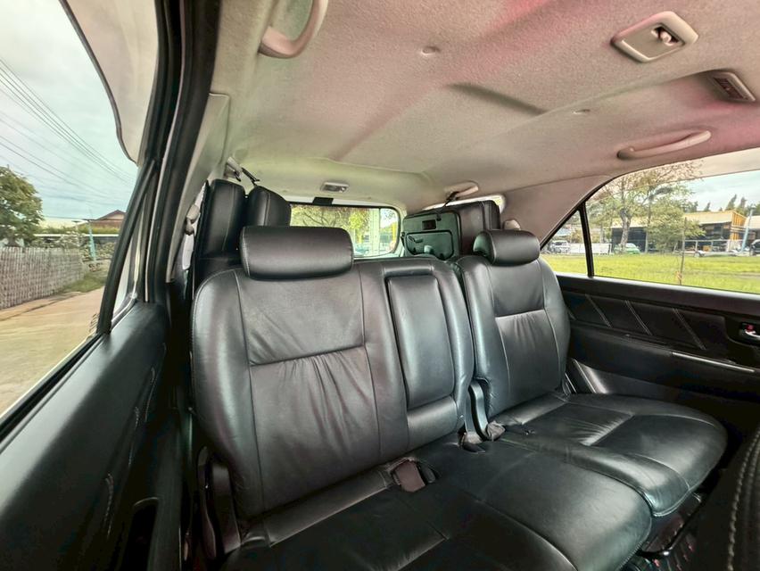 ขาย Toyota Fortuner 2.5V ปี15 14