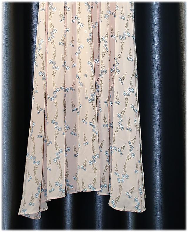 เดรสลูกไม้คอตั้งแขนยาวลายดอกไม้ หรือ Lace Yoke Floral Midi Dress with Long Sleeves @SP044 7