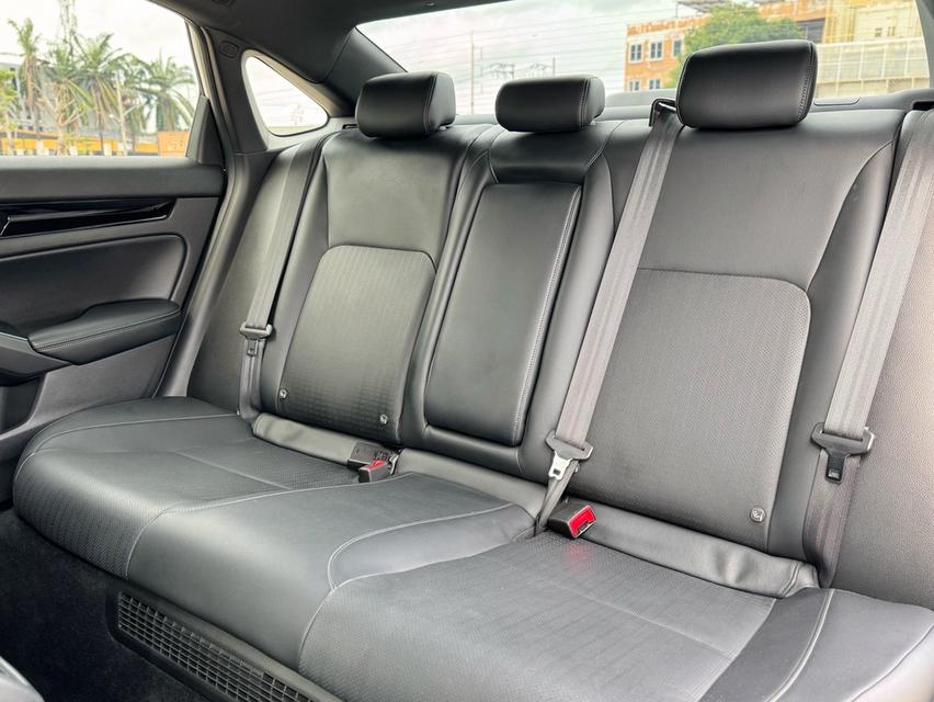 HONDA CIVIC FE 2.0 e:HEV EL+ ปี 2025 รูปที่ 16