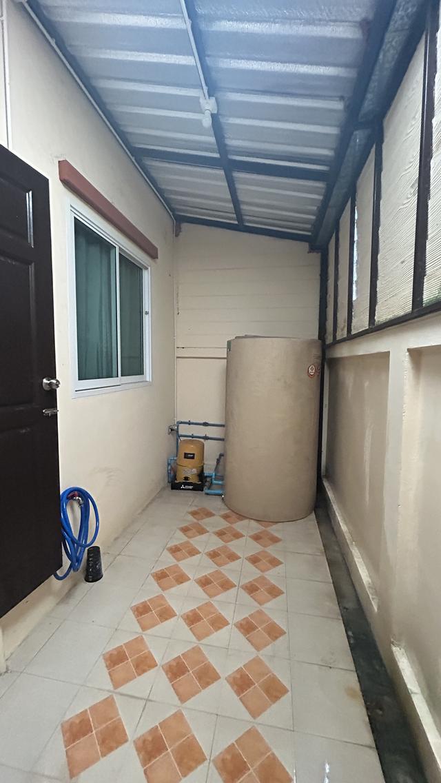 ทาวน์เฮาส์ชั้นเดียว ใกล้นิคมอุตสาหกรรม อีสเทอร์นซีบอร์ด 8