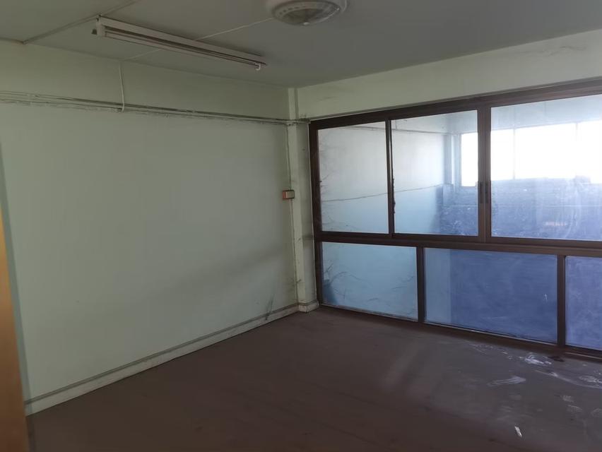 ขายอาคารพาณิชย์ 3.5 ชั้น ริม ถ.เพชรเกษมขาขึ้น ใกล้ตัวเมืองเพชรบุรี 4