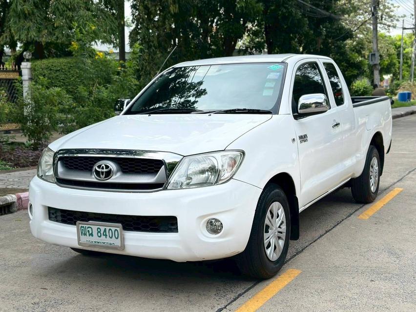 TOYOTA HILUX VIGO 2.7 VVT-i Open Cab เกียร์ M/T สีขาว ปี 2011