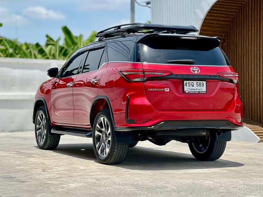 ปี 2023 TOYOTA FORTUNER, 2.4 LEGENDERรถมือเดียว สภาพสวย  2