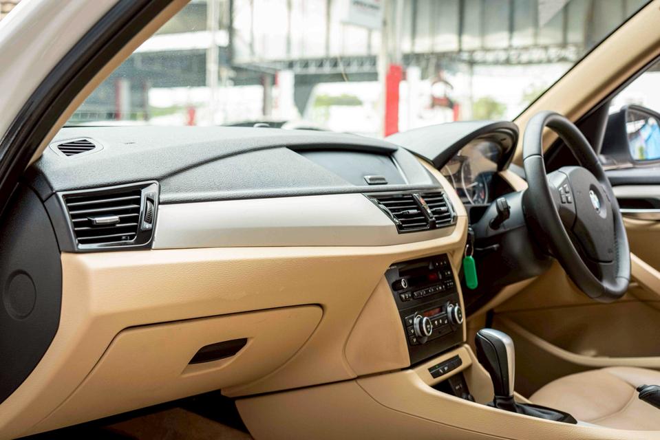 รหัสรถ NP5533 📌 BMW X1 SDRIVE18i ปีรถ : 2012 จด 2014 รูปที่ 12