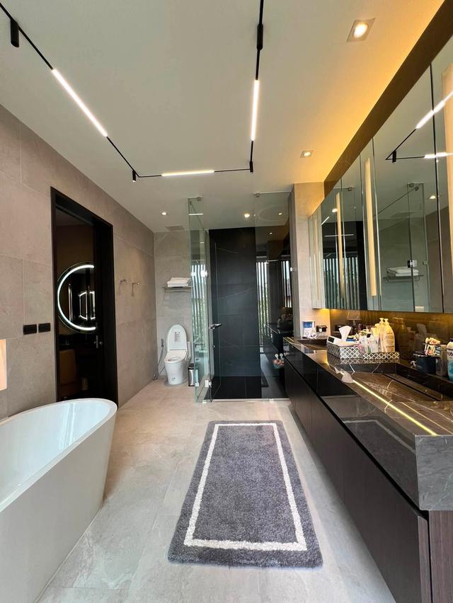 A private pool villa ในสนามกอล์ฟกรีนวัลเล่ย์ บางนา ที่ดิน: เนื้อที่ 420 ตรว. (1 ไร่ 20 วา)อายุบ้าน: เพียง 2 ปี สภาพยังใหม่มาก 2