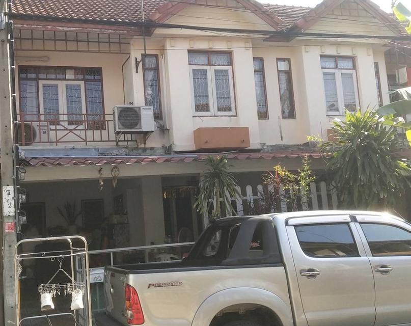 บ้านทาวเฮ้าส์ 2 ชั้น 3 ห้องนอน 2 ห้องน้ำ 1