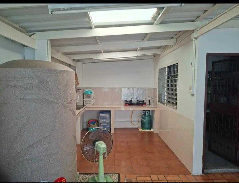 บ้านแฝด 3 ห้องนอน 2 ห้องน้ำ 8