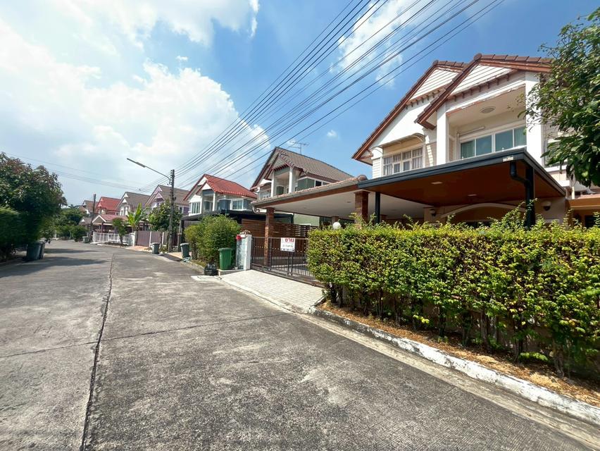 หมู่บ้านฟลอร่าวิลล์ รังสิต-ปทุมธานี ซอยวัดเปรมประชากร ต.บางพูน อ.เมืองปทุมธานี จ.ปทุมธานี 2