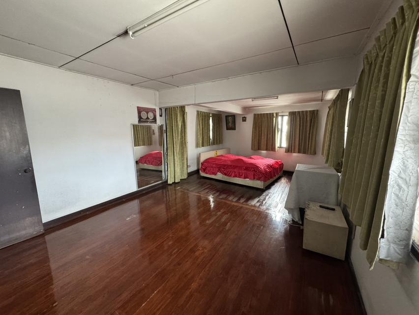 ขายบ้านเดี่ยว เหมาะทำออฟฟิต ติดถนนรัชดา วิภาวดี ประชาชื่น 14