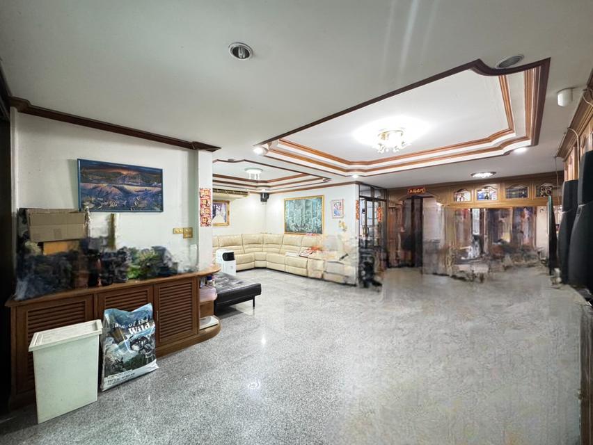 บ้านเดี่ยว 81 ตารางวา หมู่บ้านเพชรเกษม3 4ห้องนอน 3ห้องน้ำ 4 ที่จอดรถ 5