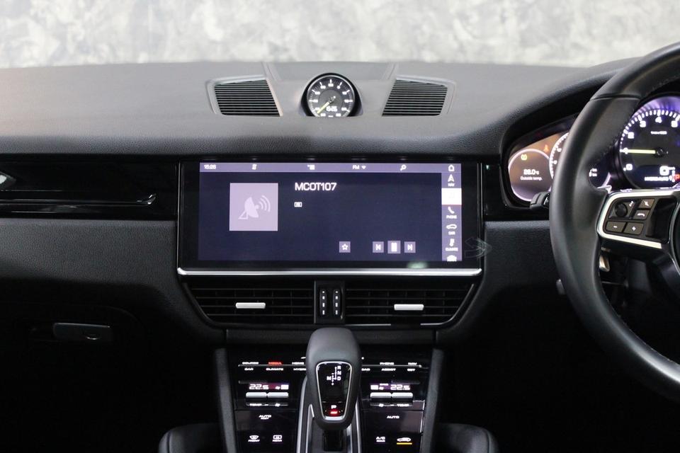 รหัสรถ JRS5512 เข้าใหม่กับ Porsche Cayenne S Hybrid 2019 15