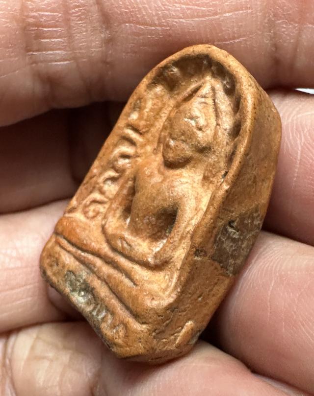 พระกำแพงซุ้มกอ องค์ละ1000