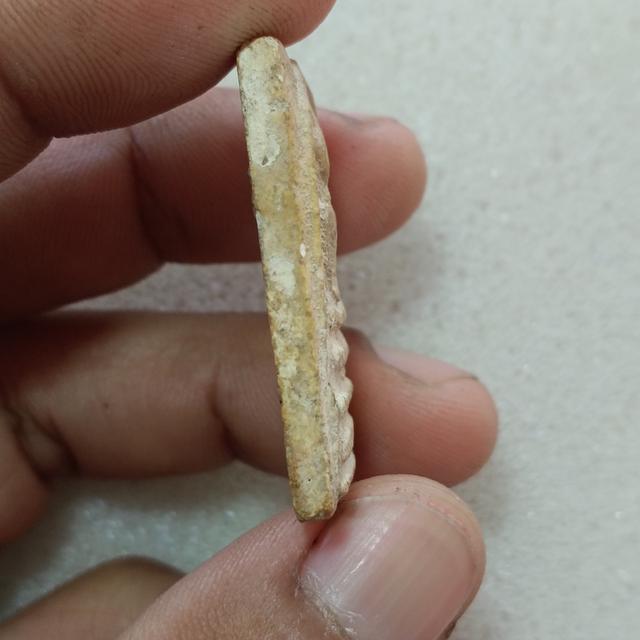 พระสมเด็จ พิมพ์เส้นด้าย