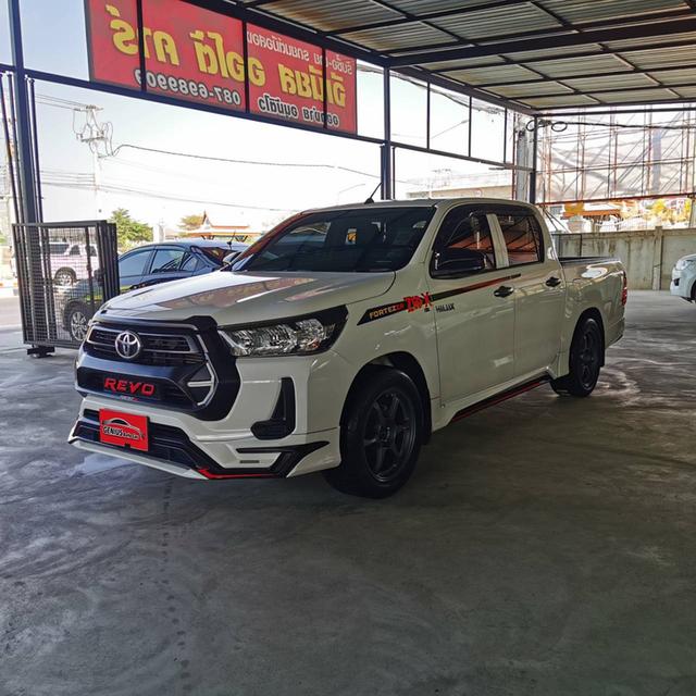 กระบะสี่ประตู มือสอง สภาพป้ายแดง รูปย่อยที่ 2