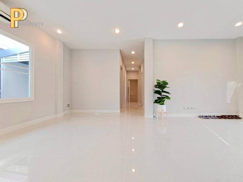 บ้านเดี่ยว Luxury Home รีโนเวทใหม่ทั้งหลัง พร้อมอยู่ โครงการ Centro ศรีนครินทร์–บางนา ประเวศ กรุงเทพมหานคร 6