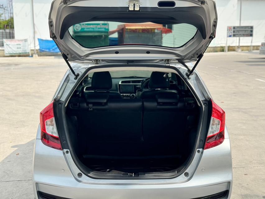 HONDA NEW JAZZ GK 1.5 S Y2018 สีเทาออโต้