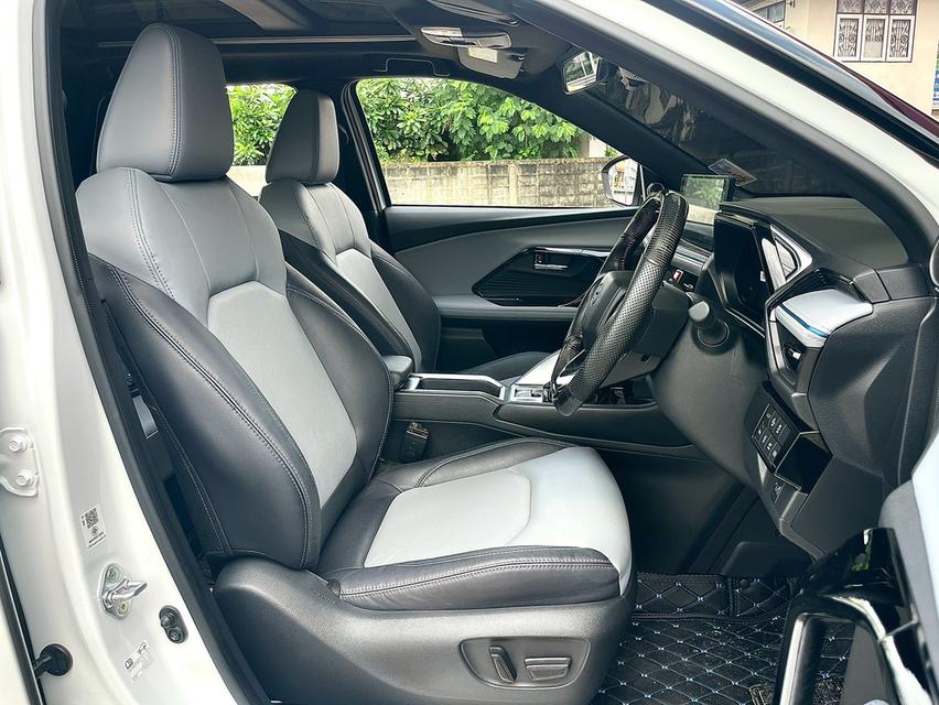 Toyota Yaris Cross 1.5HEV ปี24 12