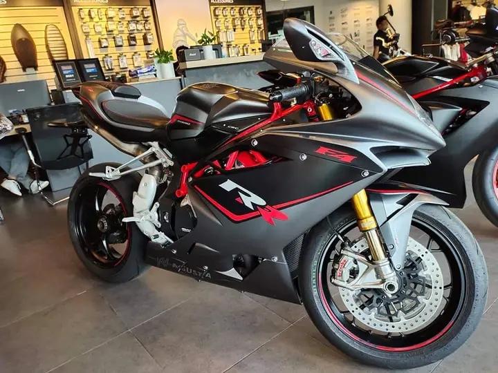 รีบขาย  MV Agusta F4 3