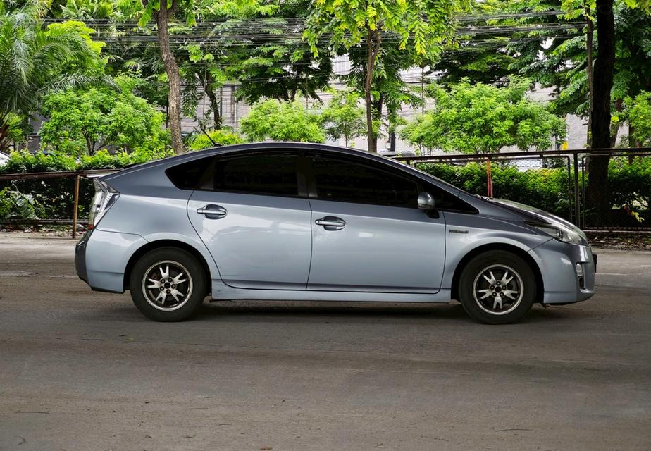 Toyota Prius 1.8 Hybrid ปี 2012